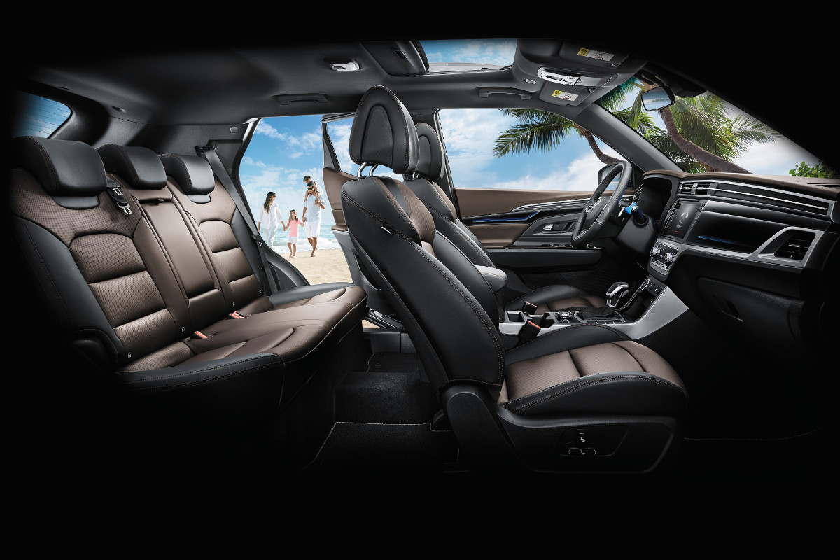 Korando interior - leather seats